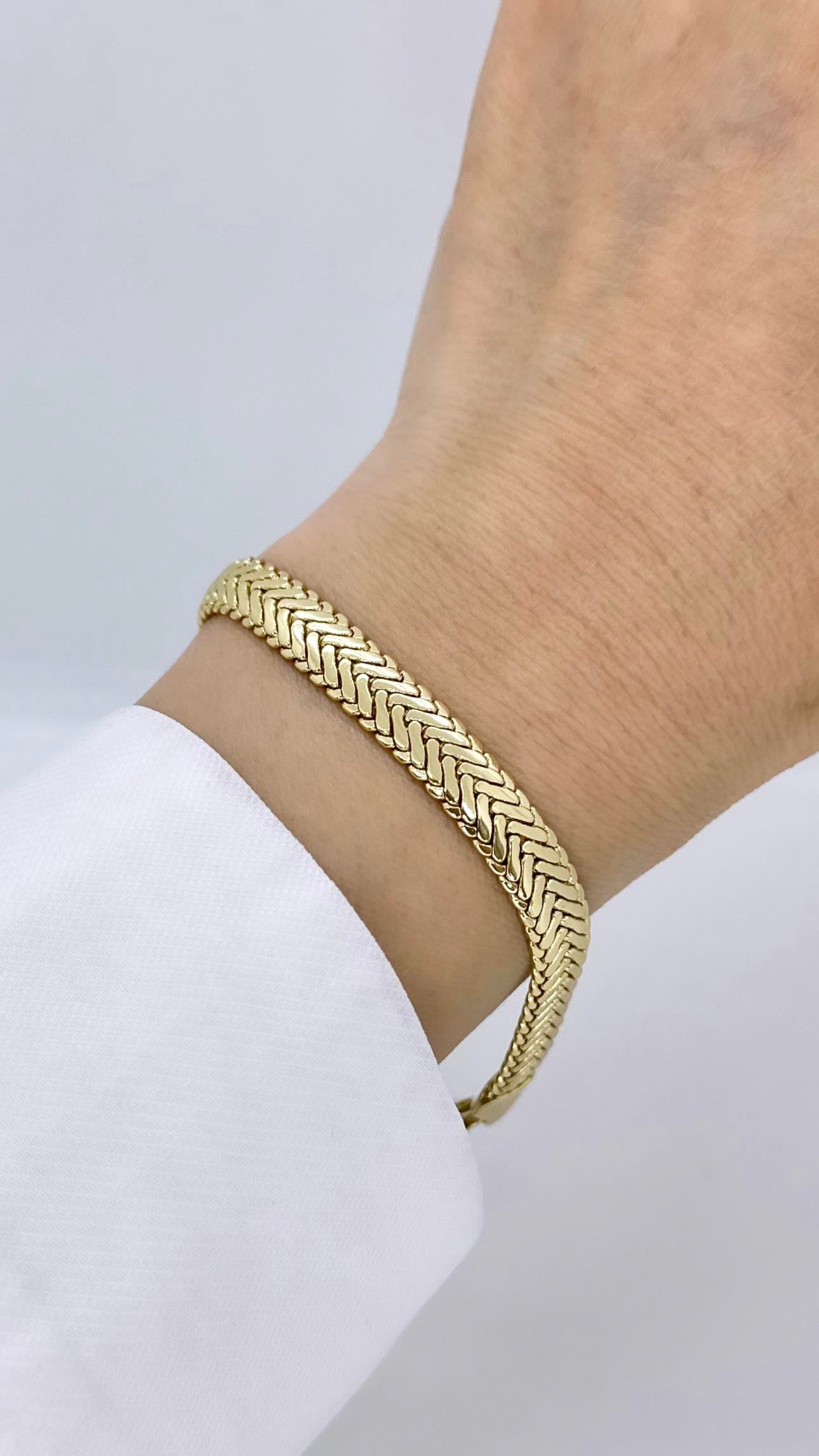 Vip 14 K Çişel Model Bileklik