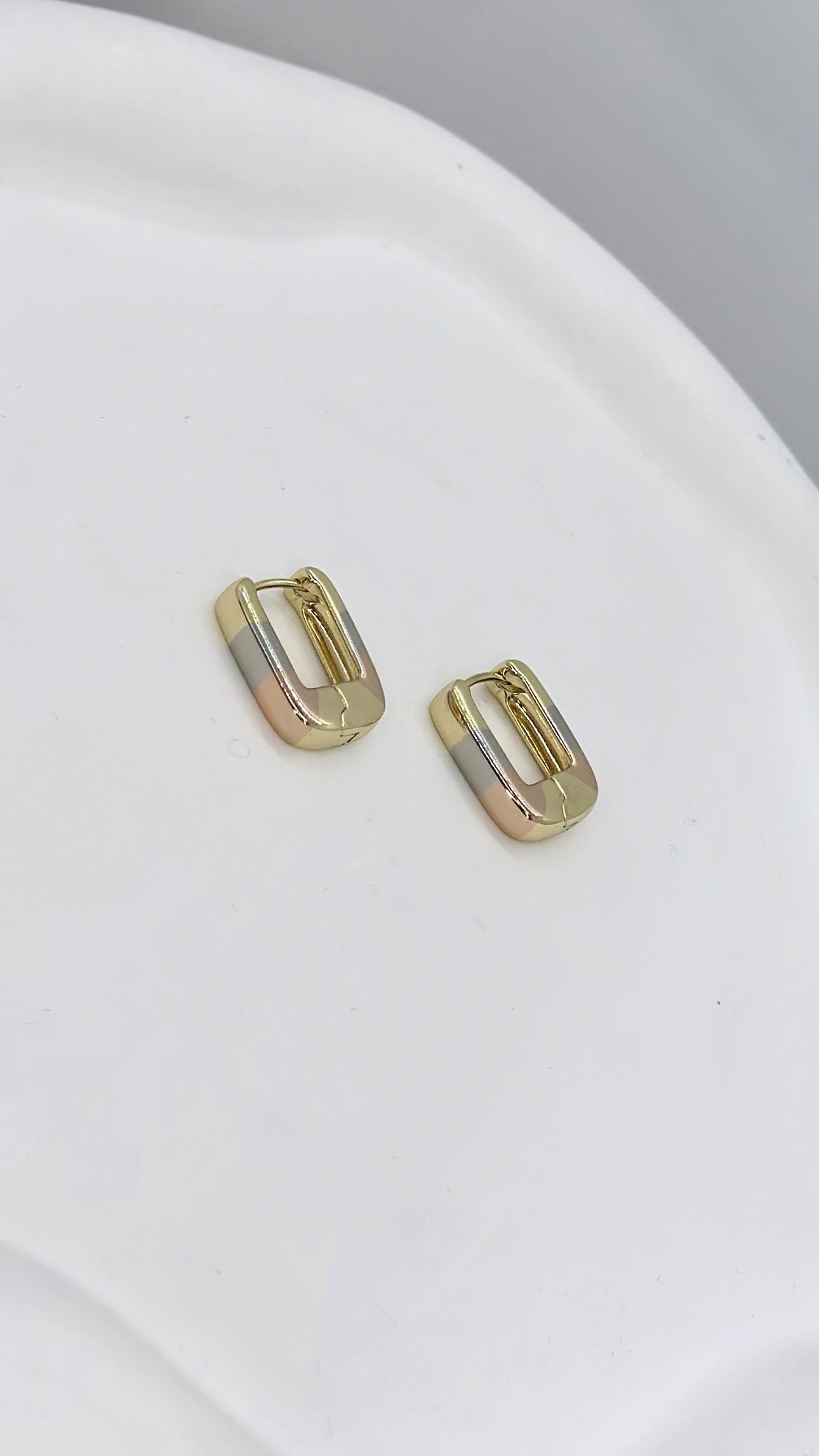 Vip 14 K Gökkuşağı Kare Küpe