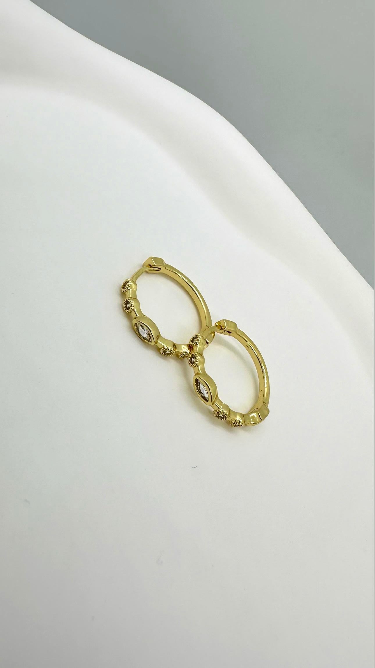 Vip 14 K Gömme Taşlı Halka Küpe