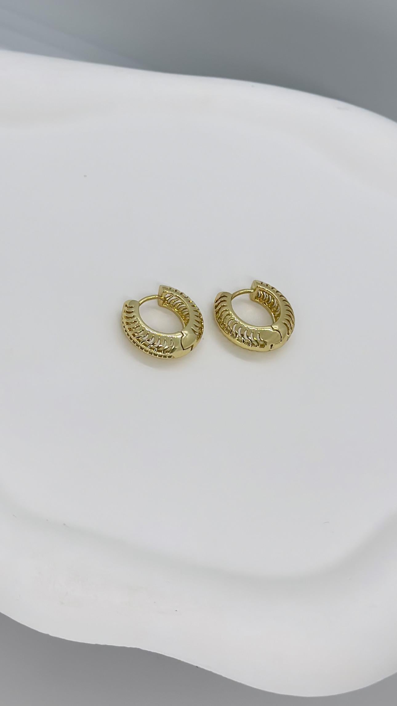 Vip 14 K Işılay Küpe