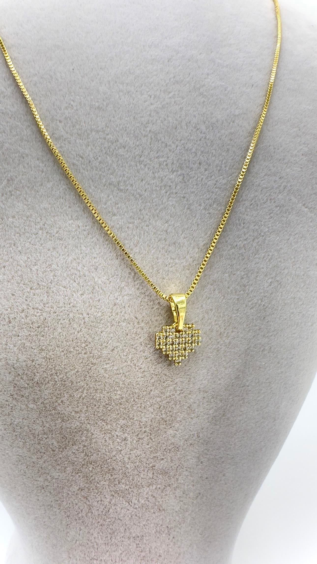Vip 14 K Kalp Model Kolye