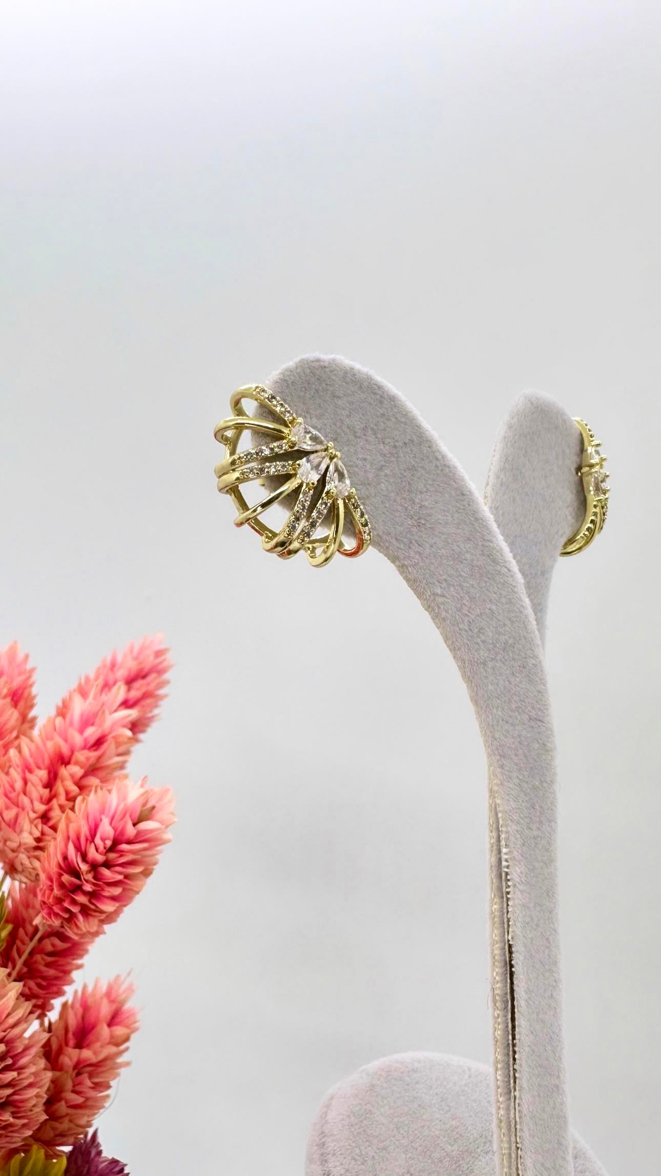 Vip 14 K Tasarım Küpe