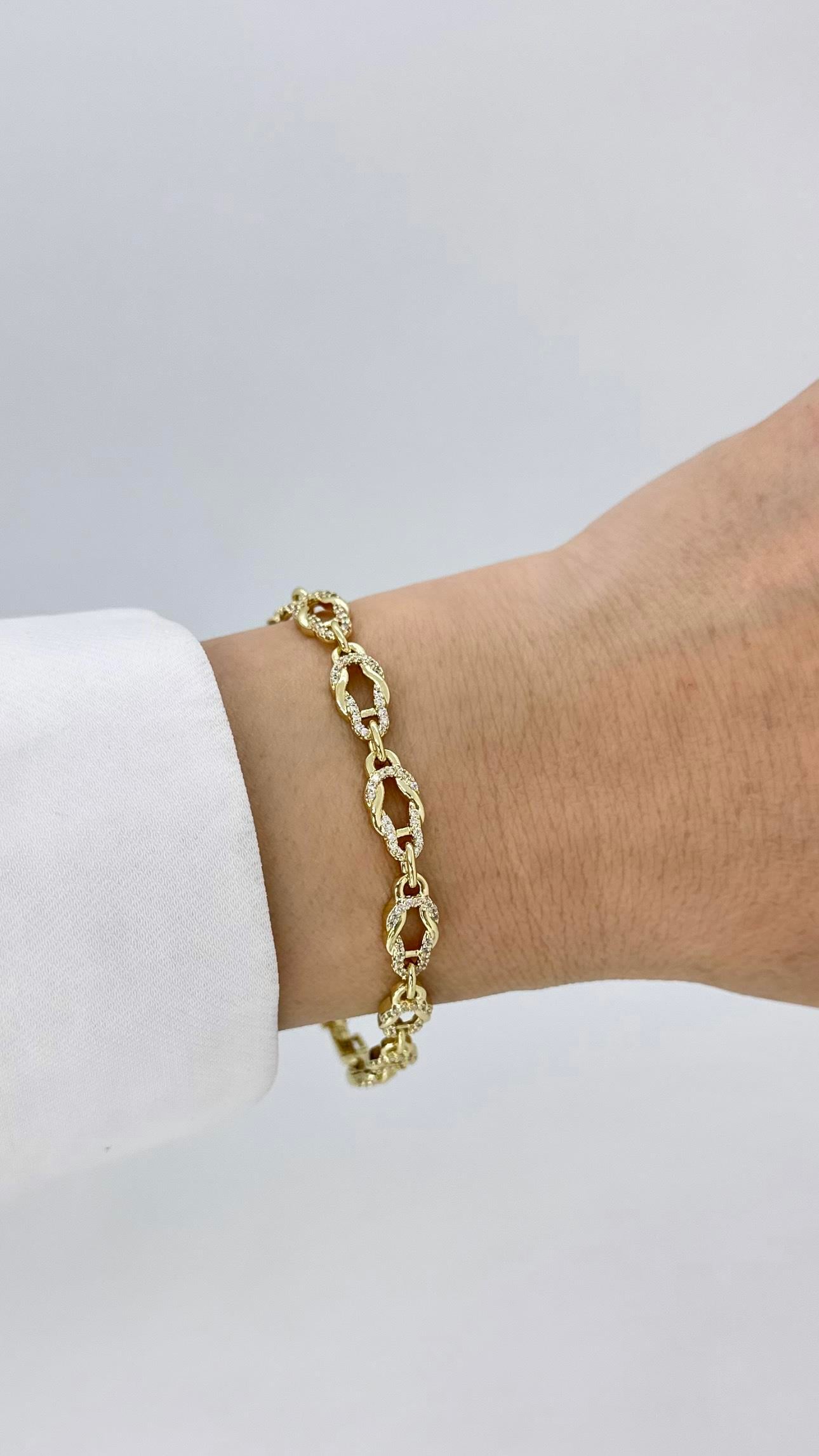 Vip 14 K Taşlı Oval Örğü Bileklik
