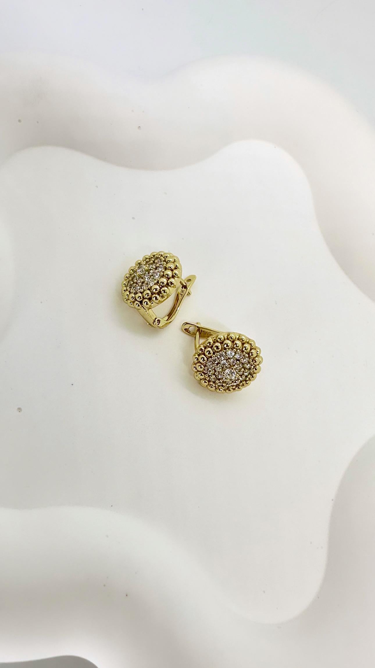 Vip14 K Zirkon Taşlı Papatya Küpe