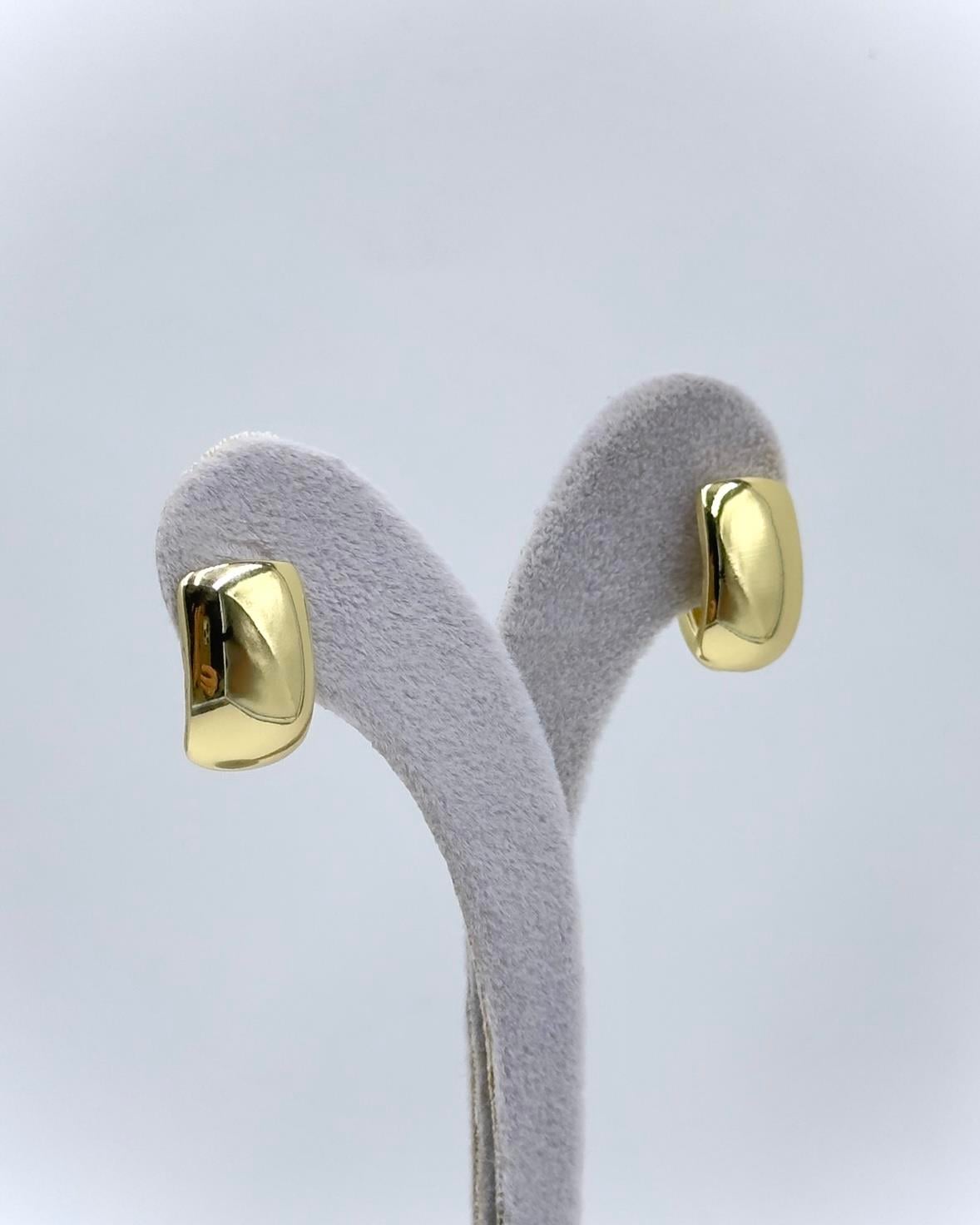 Vp 14 K Altın Kaplama Geniş Kare Model Küpe