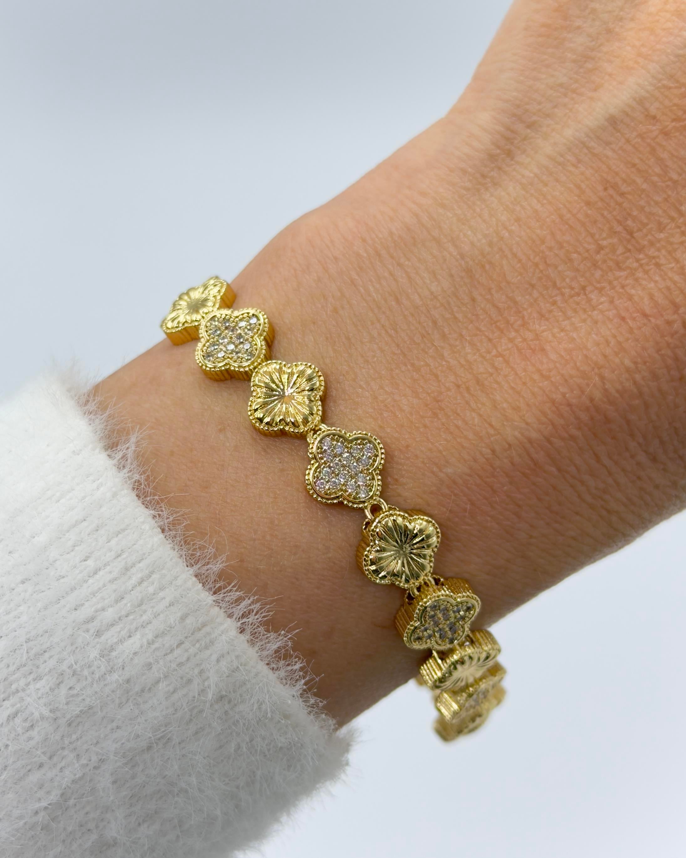 Vp 14 K Altın Kaplama Sıralı Yonca Bileklik