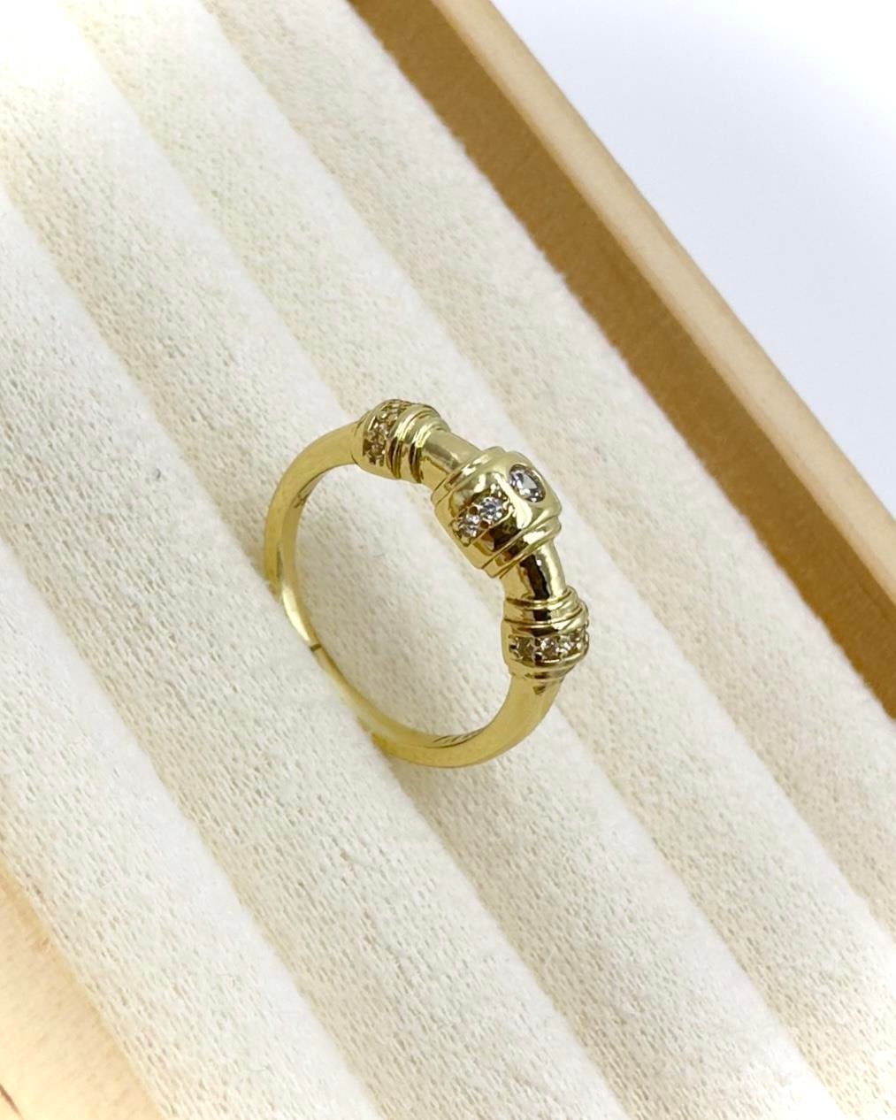 Vp 14 K Altın Kaplama Taşlı Silindir Model Yüzük