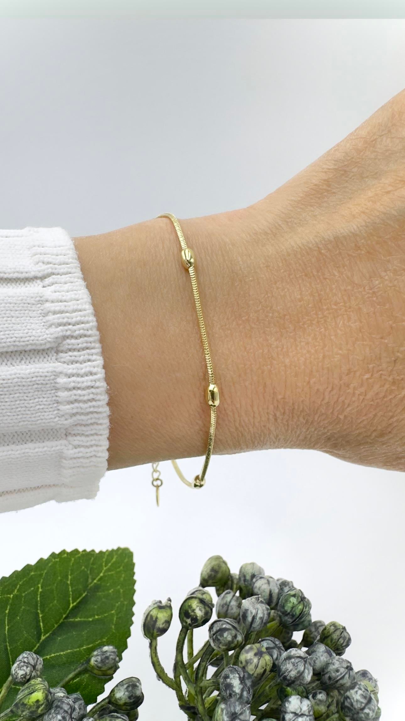 Vp 14 K Aralıklı Model Dorika Bileklik