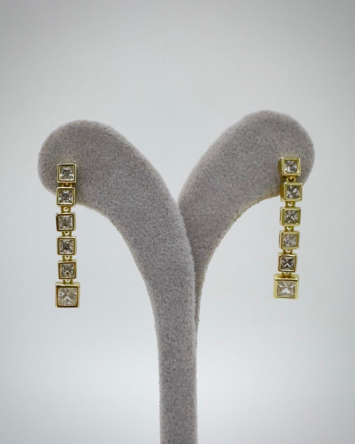 Vp 14 K Baget Sallantılı Model Küpe