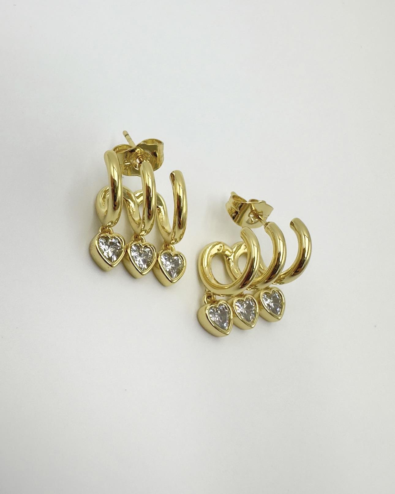 Vp 14 K Çok Görünümlü Taşlı Model Küpe