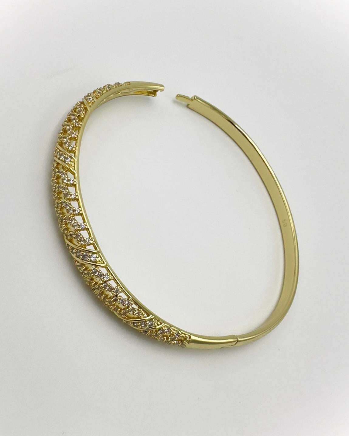 Vp 14 K Gold Telkari  Model Kelepçe