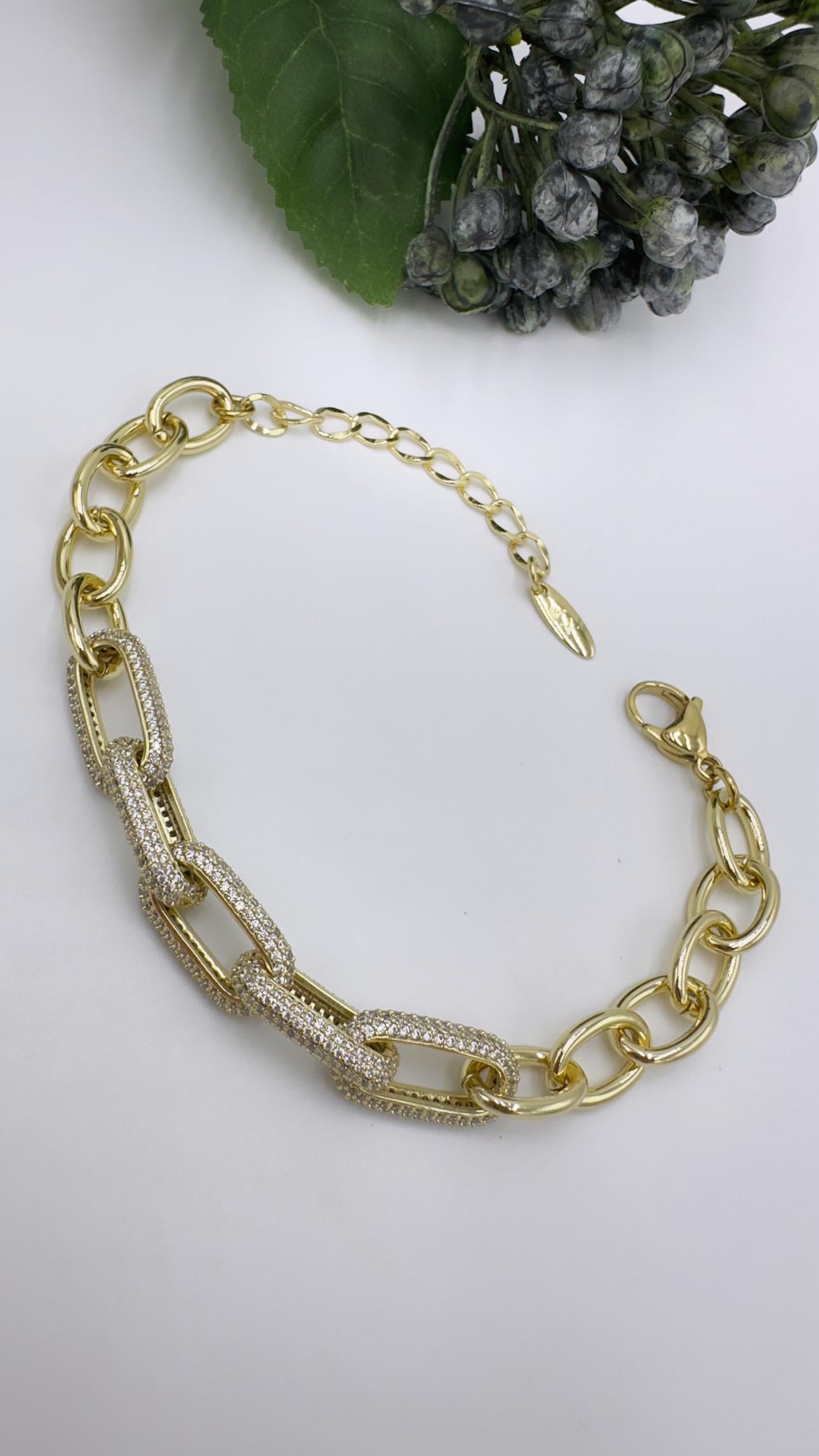 Vp 14 K Taşlı Ataç Model Bileklik