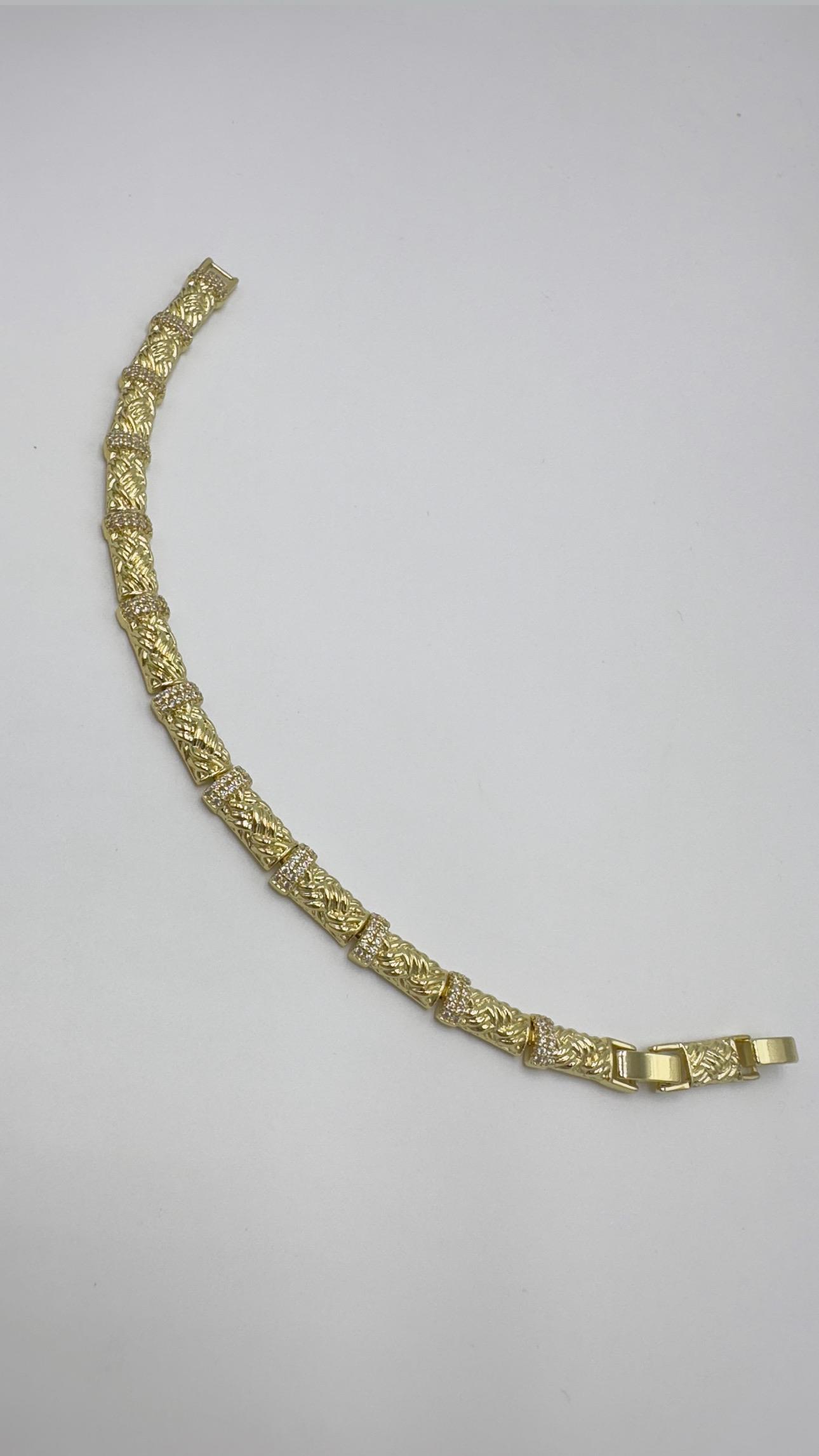 Vp 14 K Taşlı Kapsül Model Bileklik