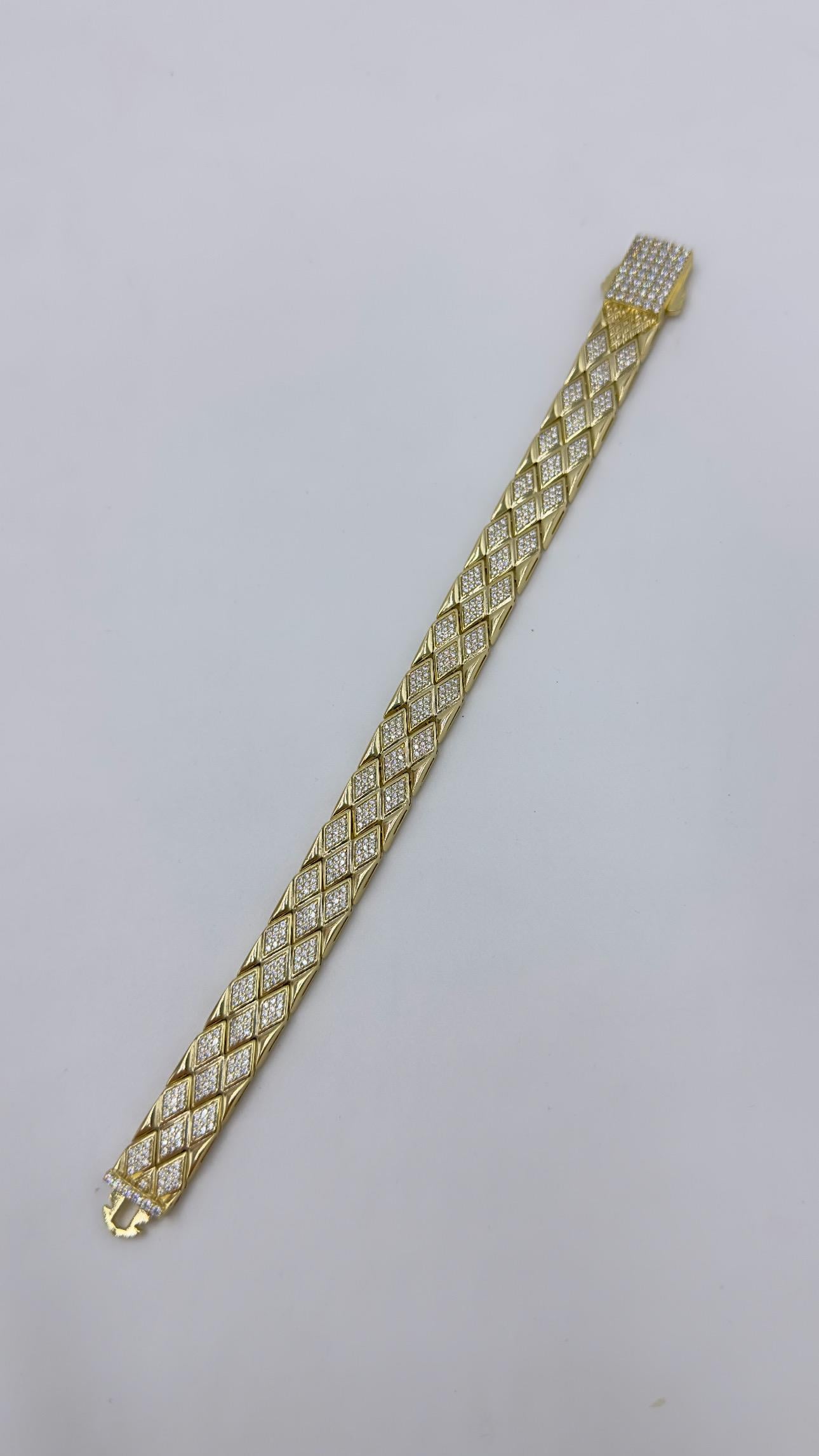 Vp 14 K Taşlı Saray Model Bileklik