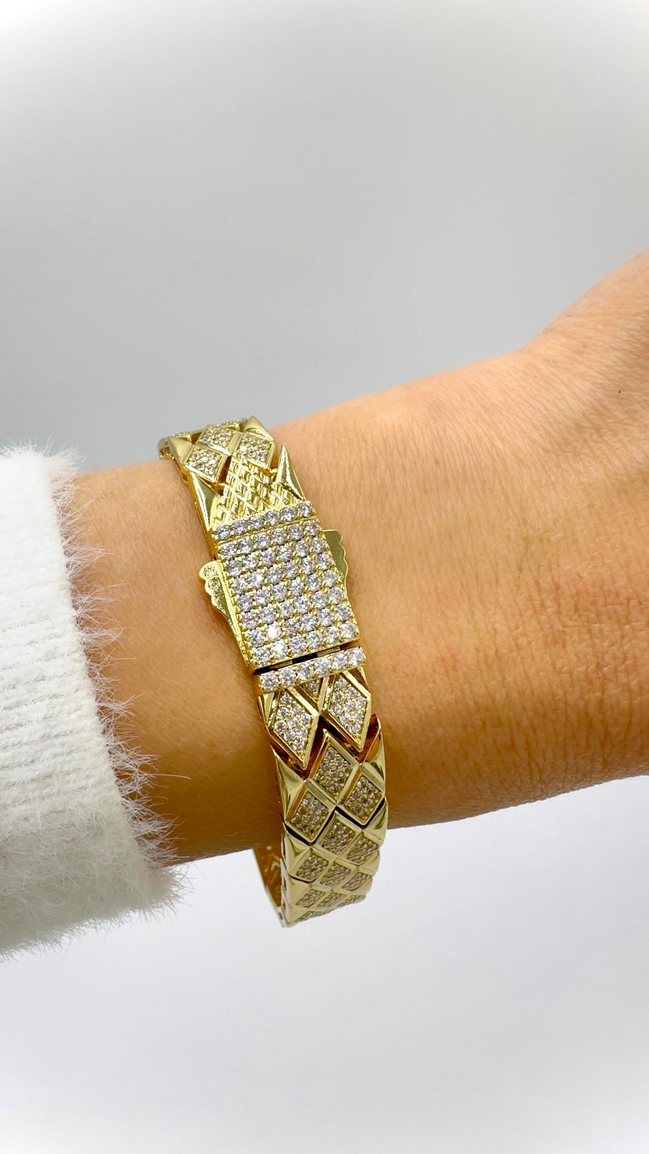 Vp 14 K Taşlı Saray Model Bileklik