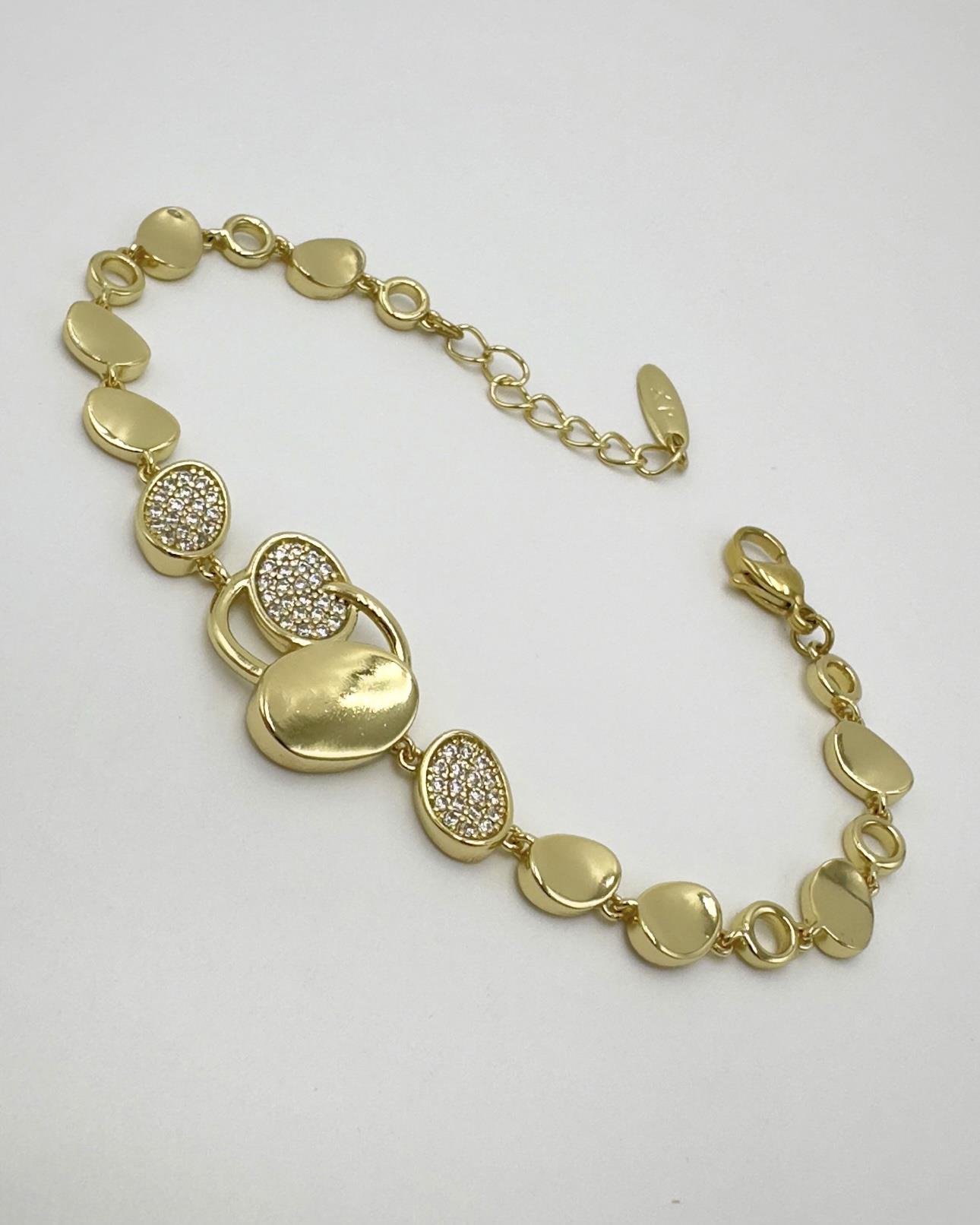 Vp 14 K Taşlı Tasarım Model Bileklik