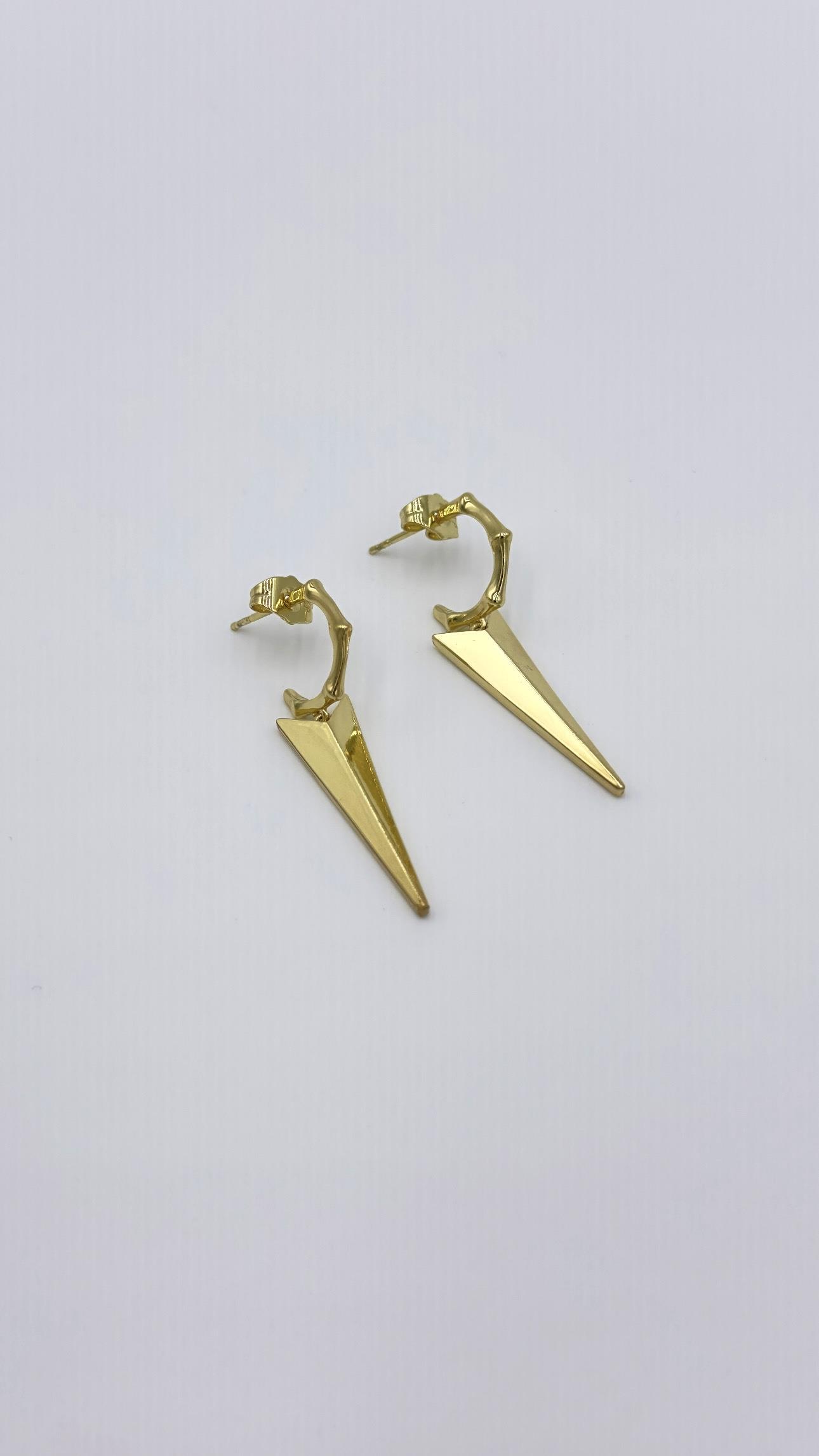 Vp 14 K Üçgen Tasarım Model Küpe