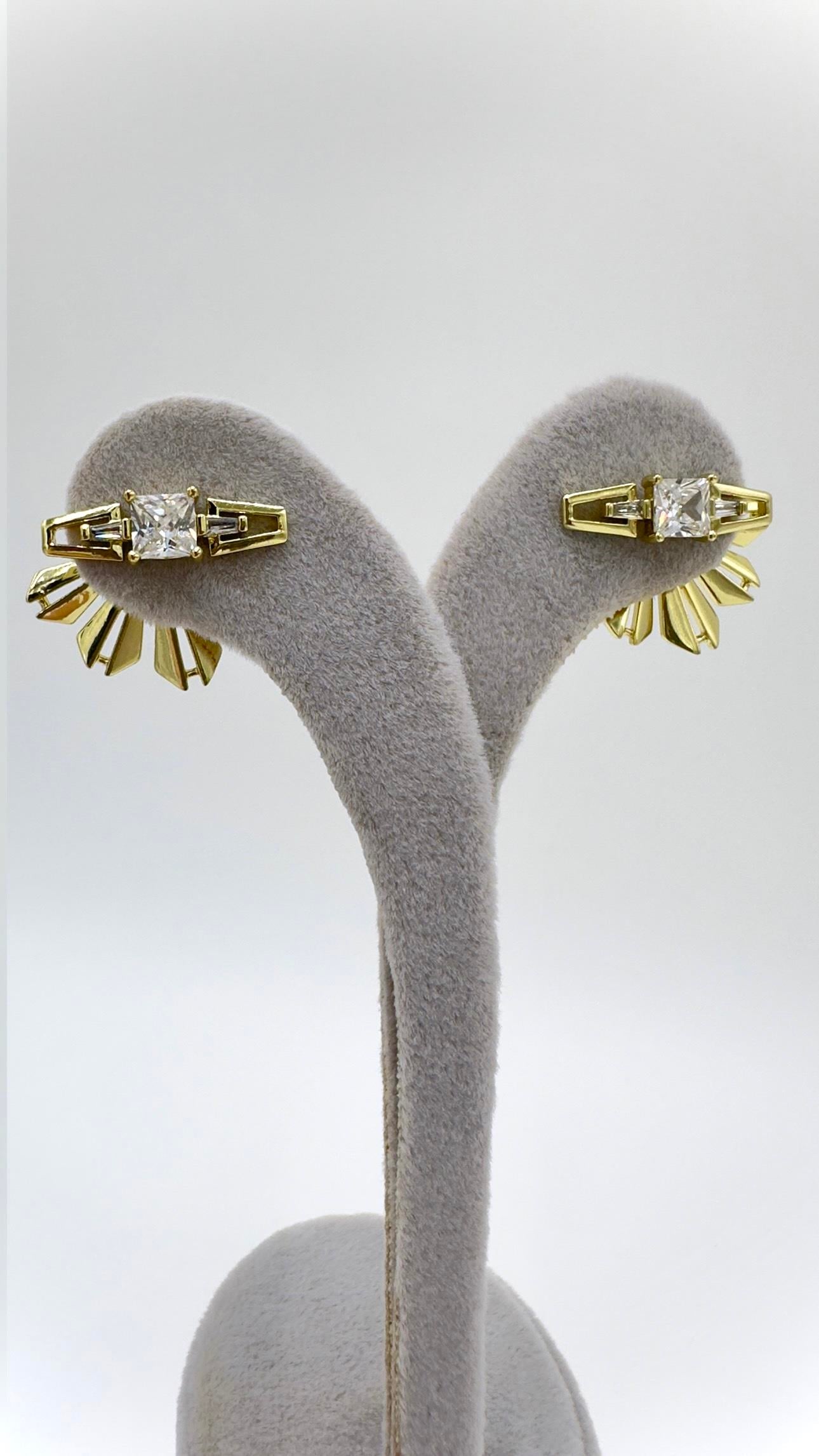 Vp 14 K Yelpaze Model Küpe