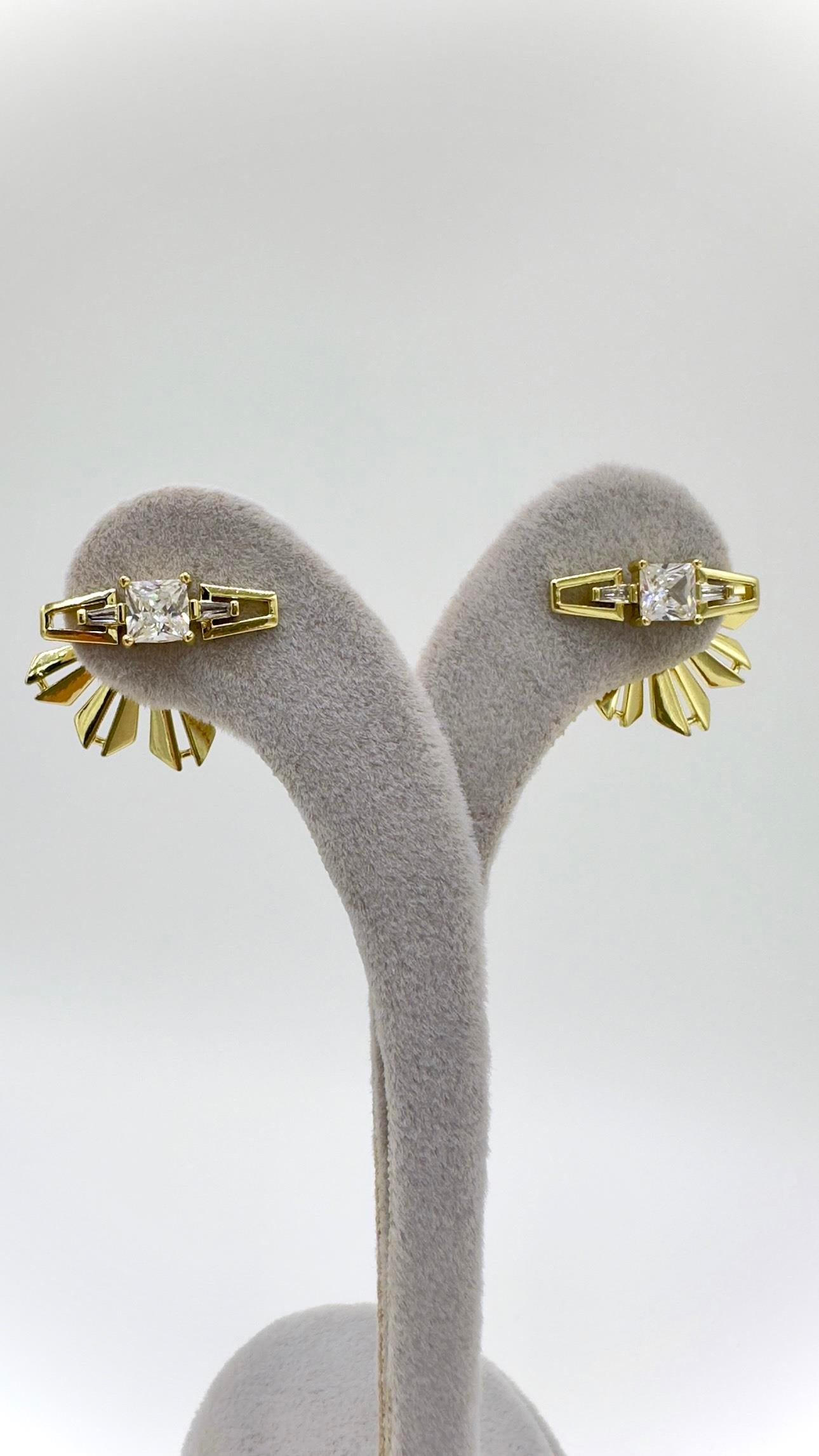 Vp 14 K Yelpaze Model Küpe