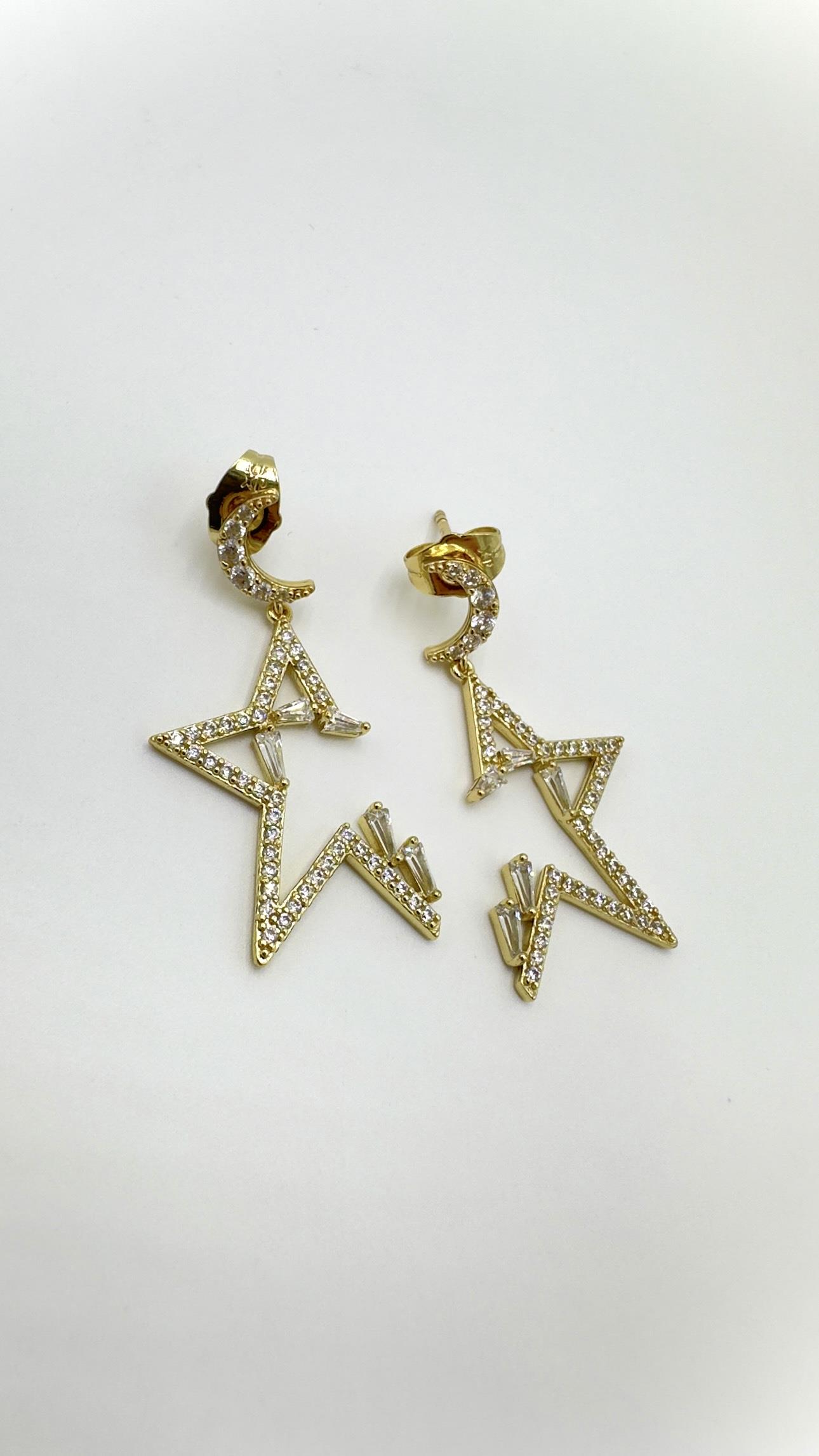 Vp 14 K Yıldız Model Küpe