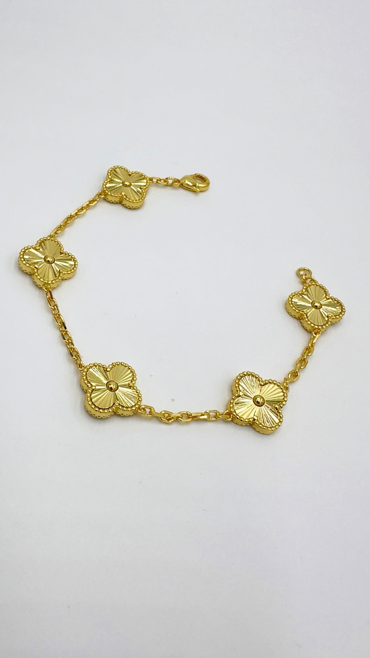 Vp Paris Serisi Gold Yonca Bileklik