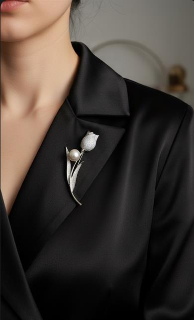 Sılver İncili Lale Model Broş