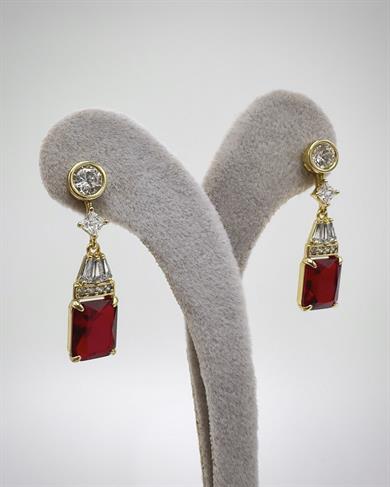 Vip 14 K Sallantılı Kırmızı Küpe