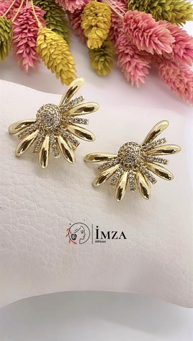 Vip Gold Yarım Papatya Küpe