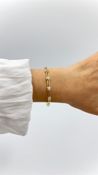 Vp 14 K Dört Taşlı Model Kelepçe Bileklik