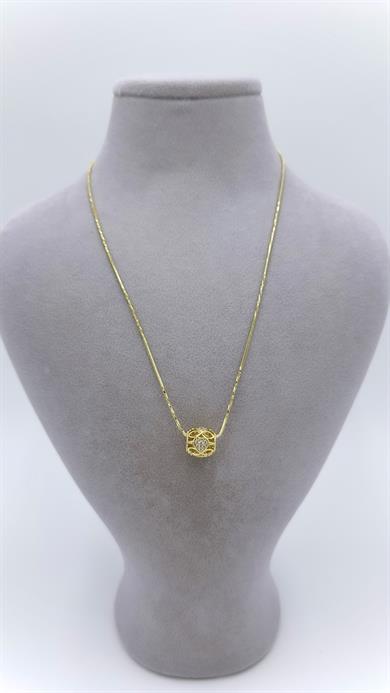 Vp 14 K Minimal Taş Detaylı Top Kolye