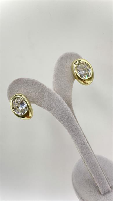 Vp 14 K Oval Tektaş Küpe