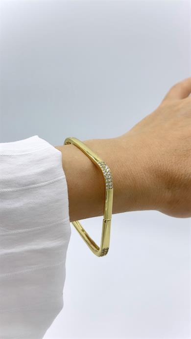 Vp 14 K Taşlı Kare Model Kelepçe Bileklik