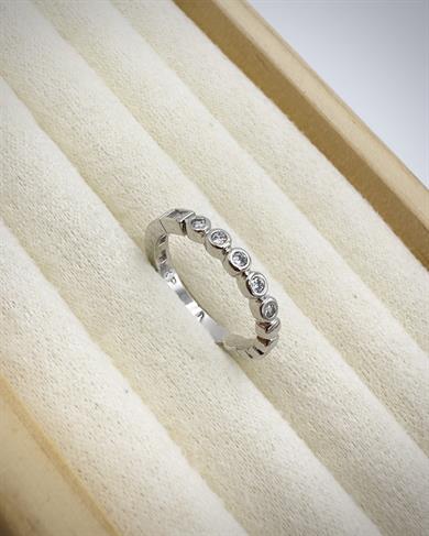 Vp Sılver Yarım Tur Yuvarlak Taşlı Yüzük