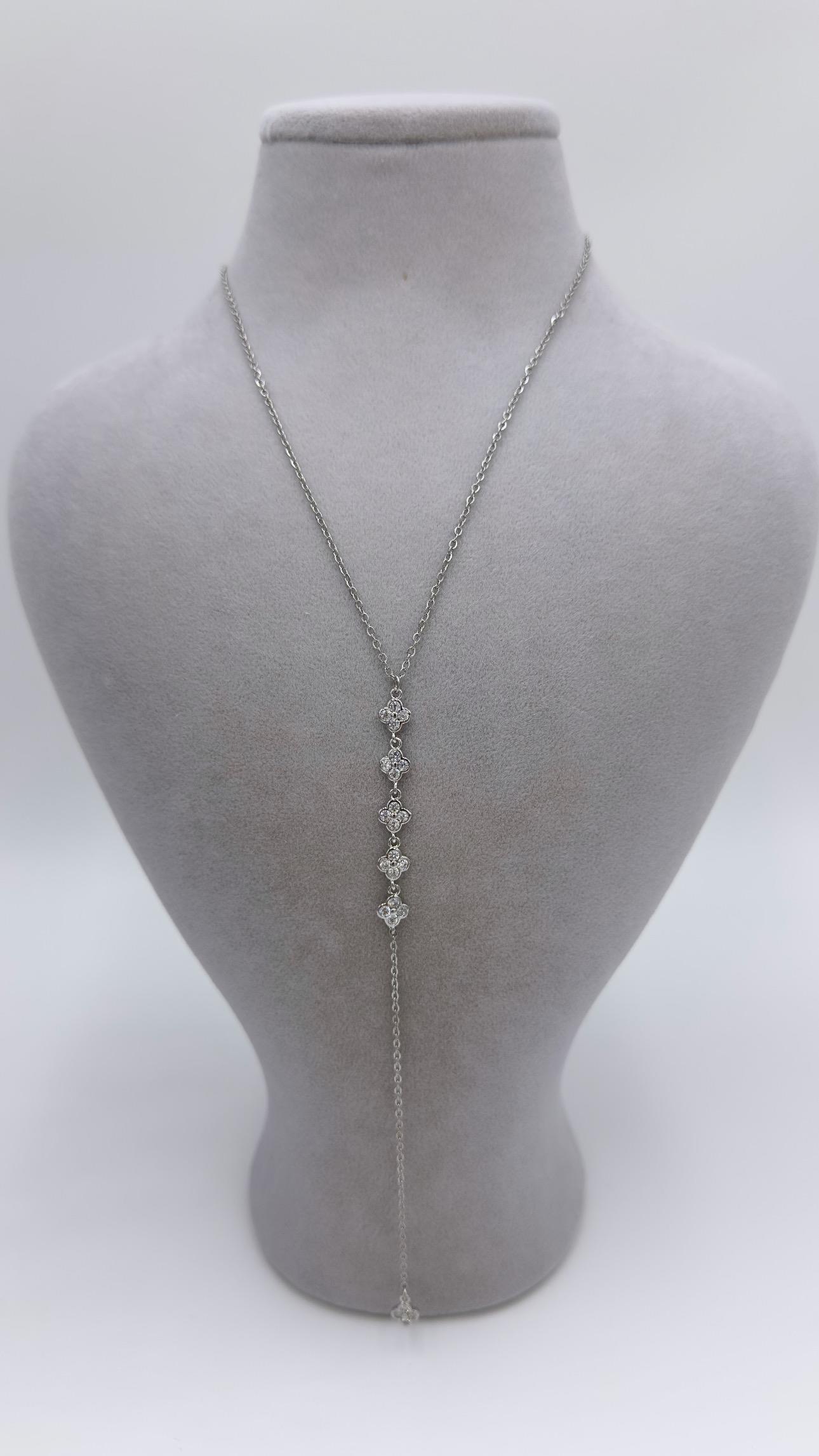 Çelik Sılver Salantılı Yonca Kolye