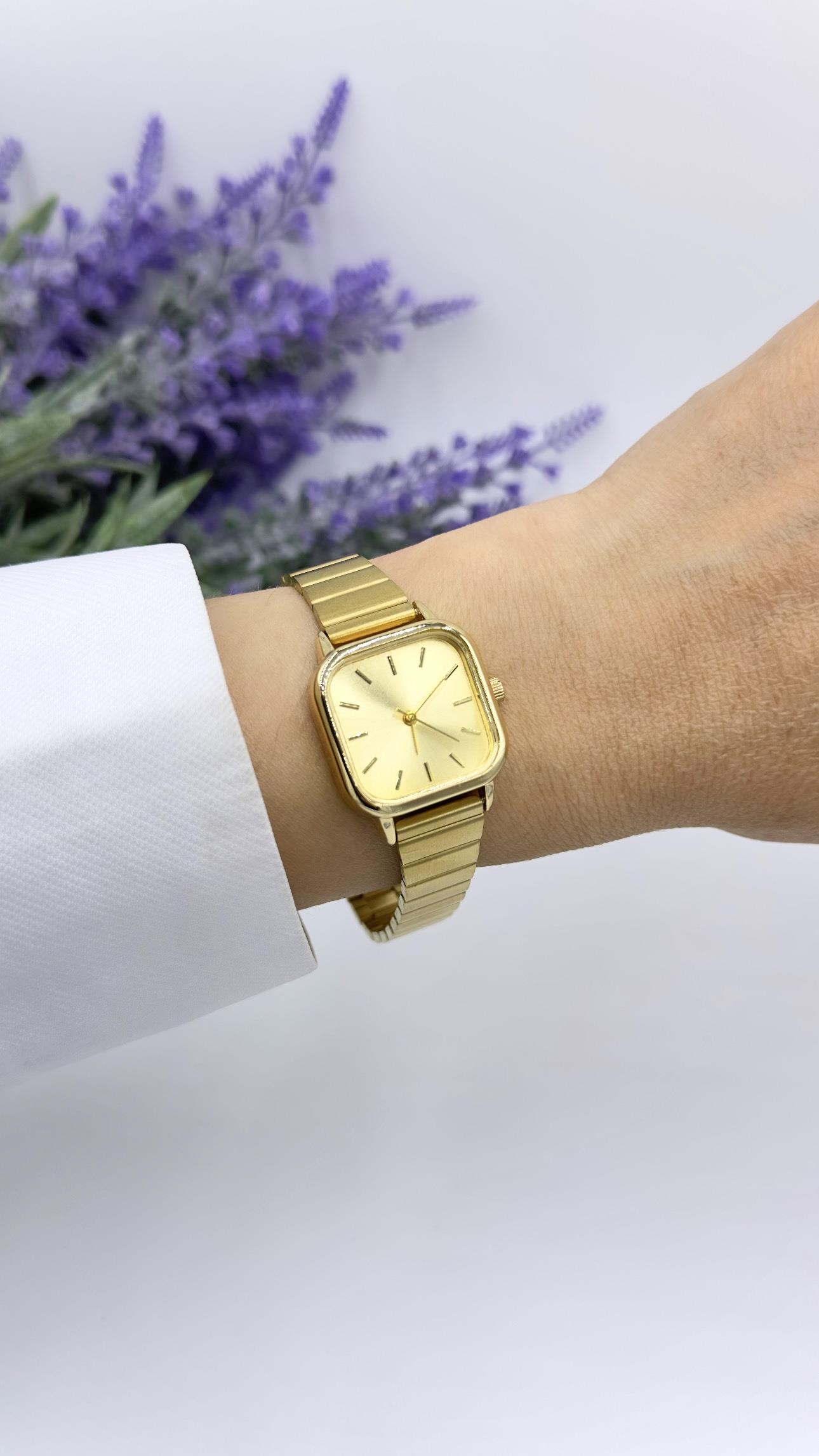 Kare Gold Kadranlı Saat