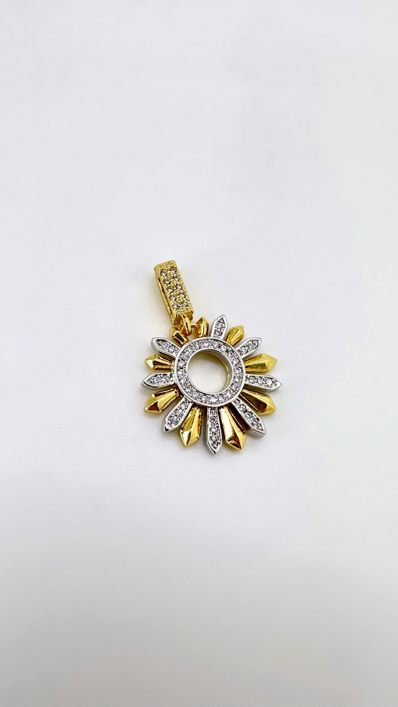 Ortası Boş Güneş Charm