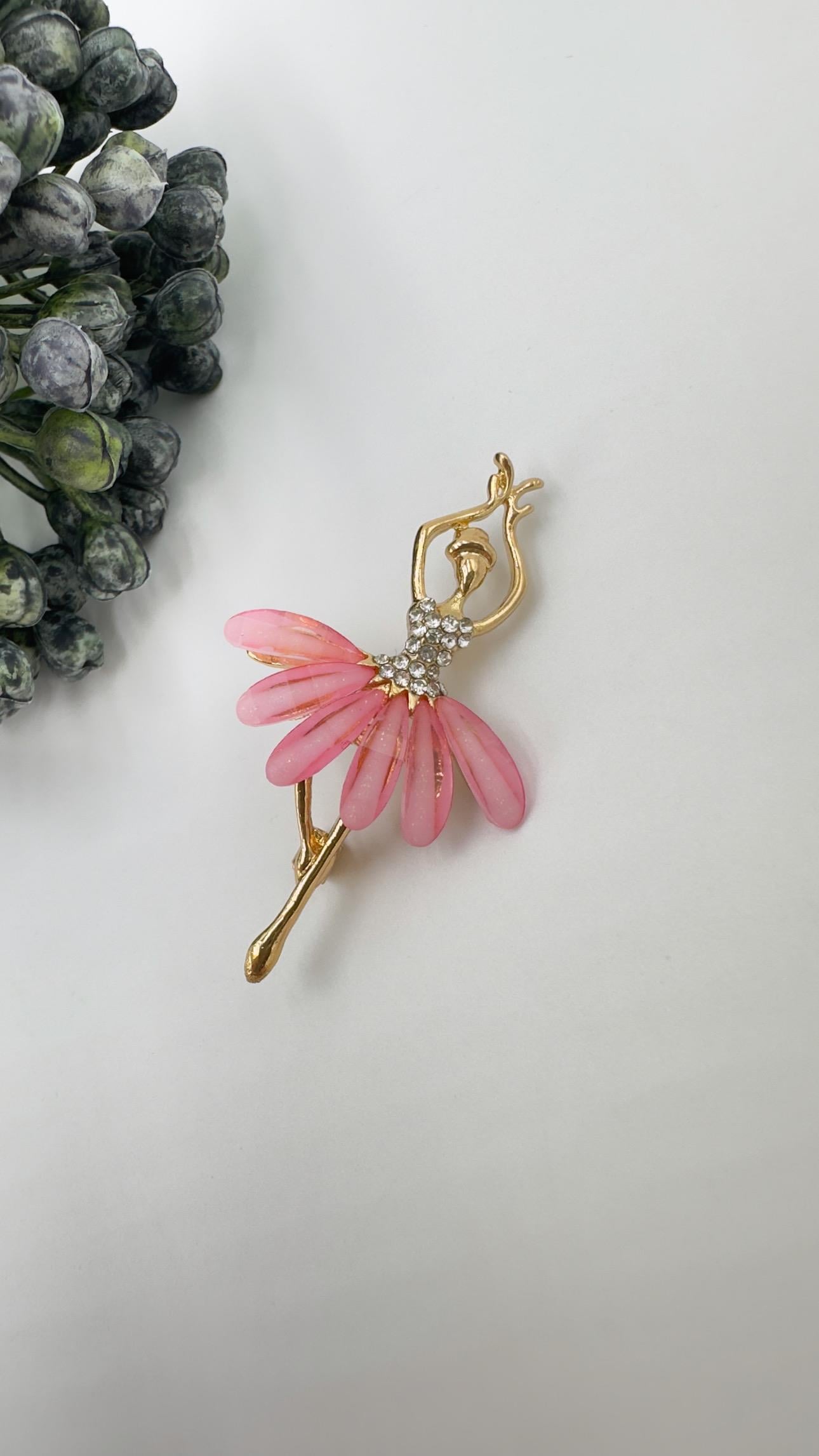 Pudra Çiçeği Balerin Model Broş