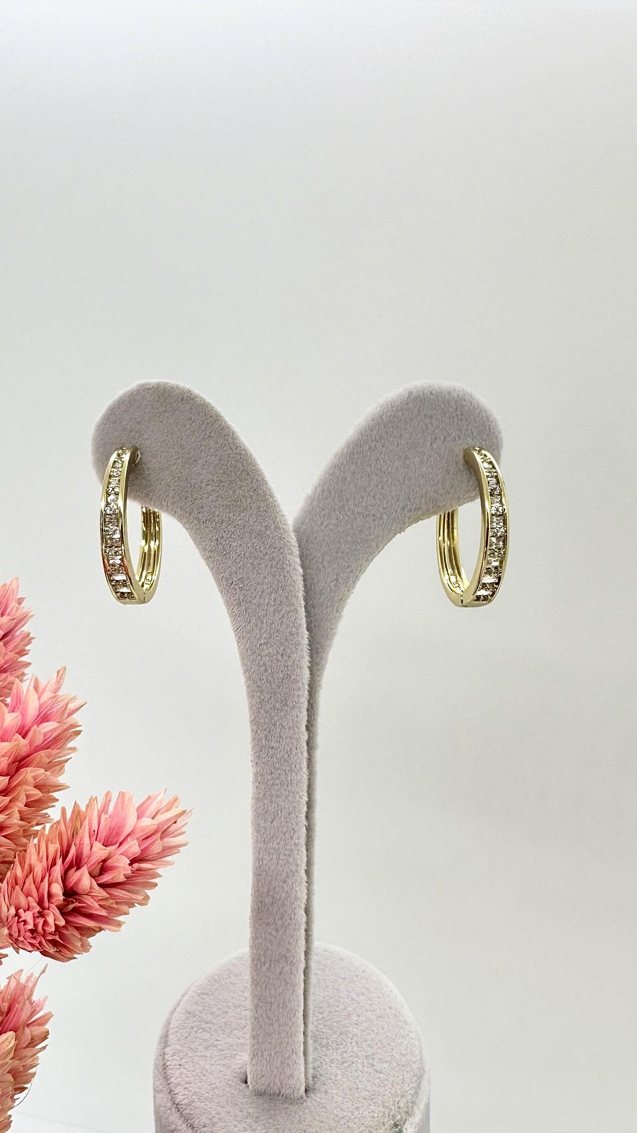 Vip 14 K Şans Halka Küpe