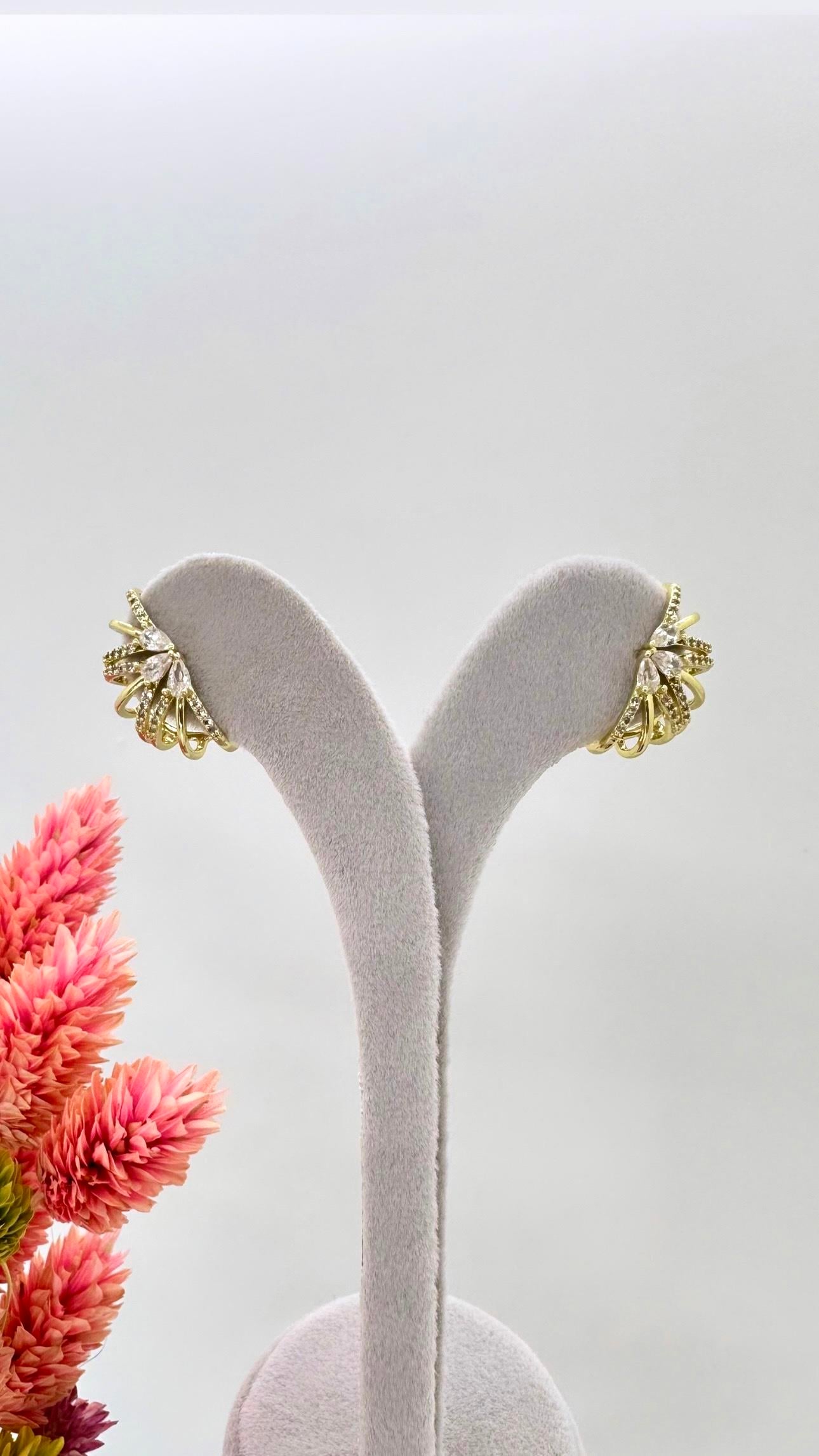 Vip 14 K Tasarım Küpe