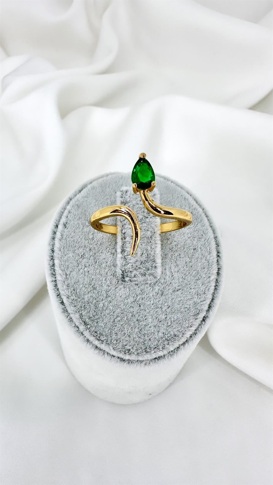 VİP AYARLI GREEN YÜZÜK