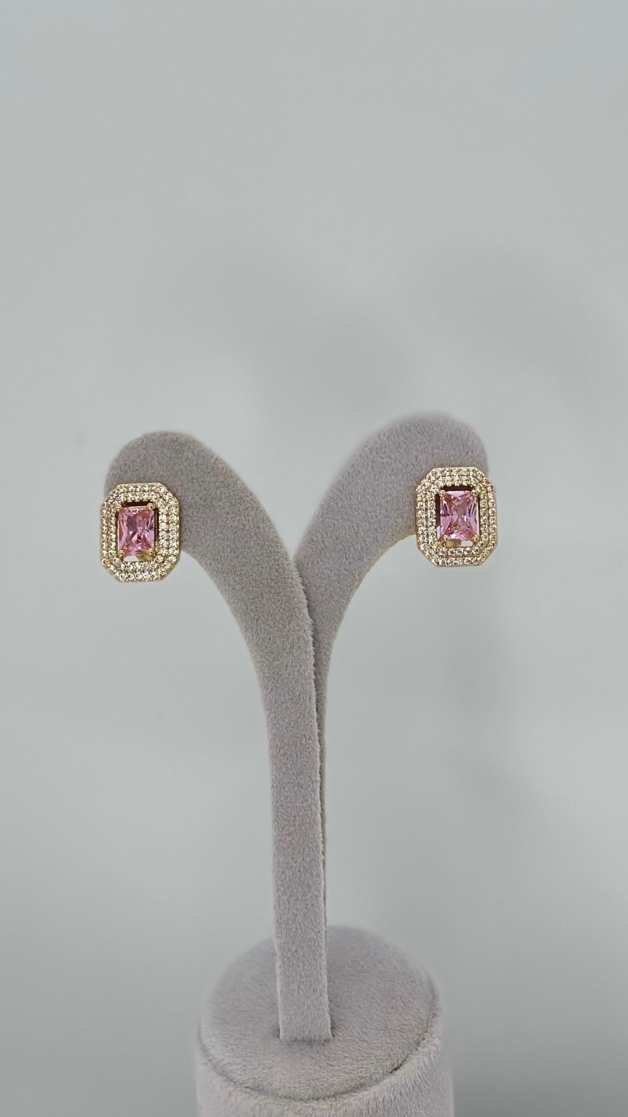 Vip Pembe Taşlı  Bağet Küpe