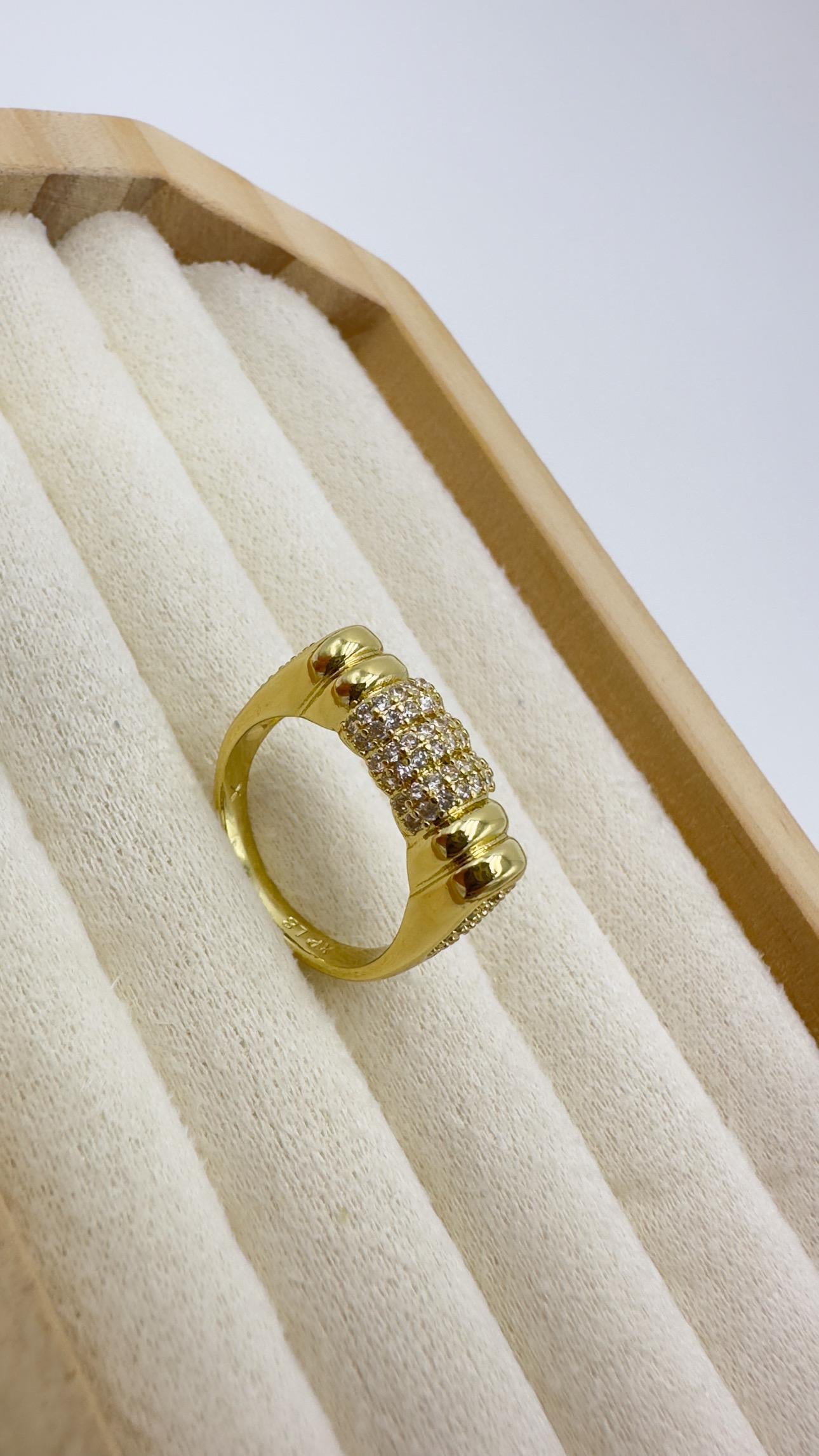 Vp 14 K Altın Kaplama Taşlı Silindir Model Yüzük