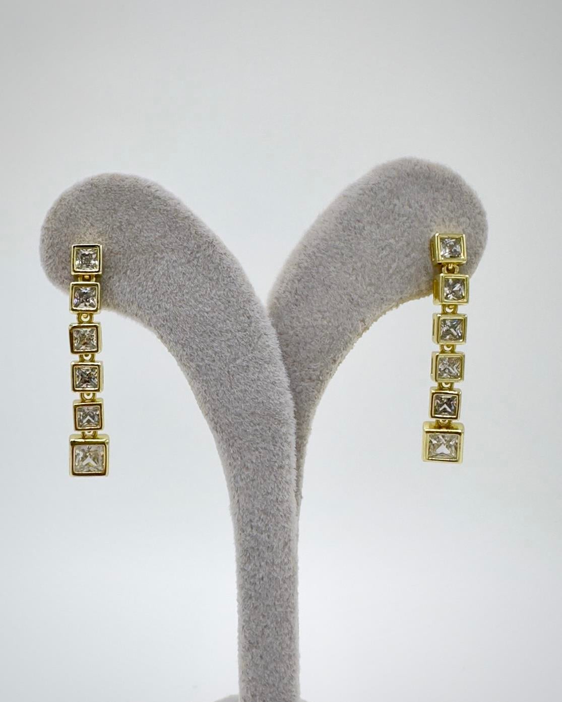 Vp 14 K Baget Sallantılı Model Küpe