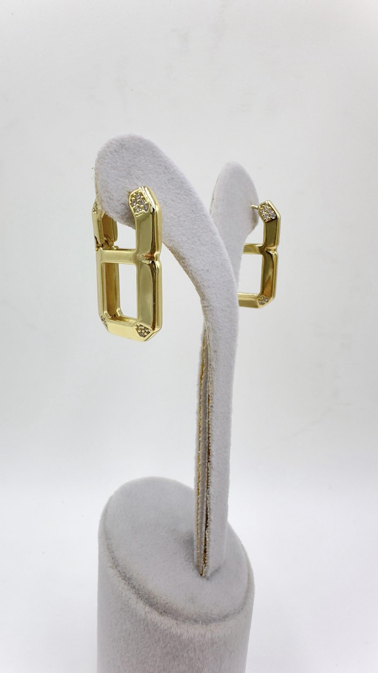 Vp 14 K Dikdötgen Model Küpe