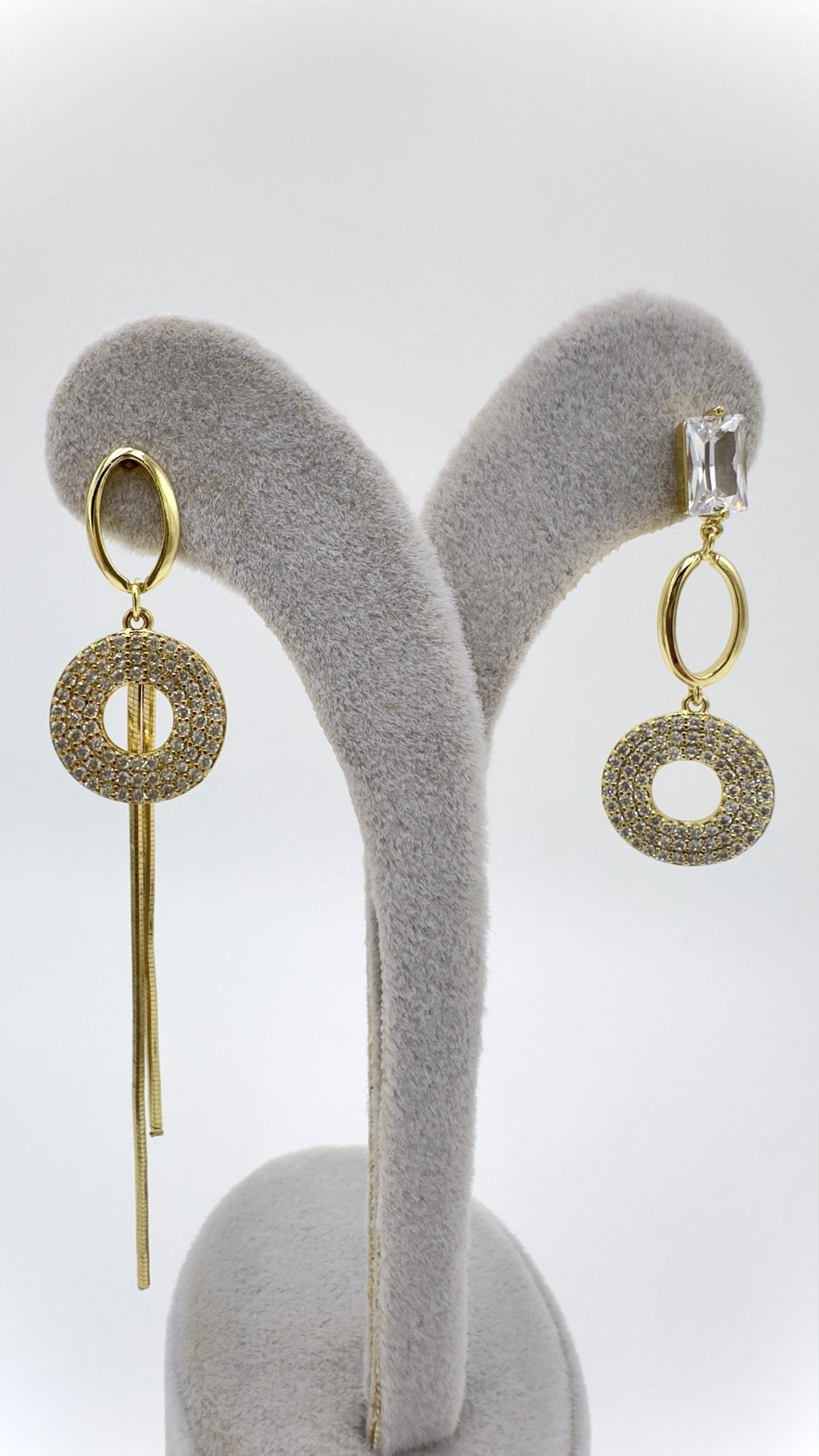 Vp 14 K Salantılı Taşlı Halka Model Küpe