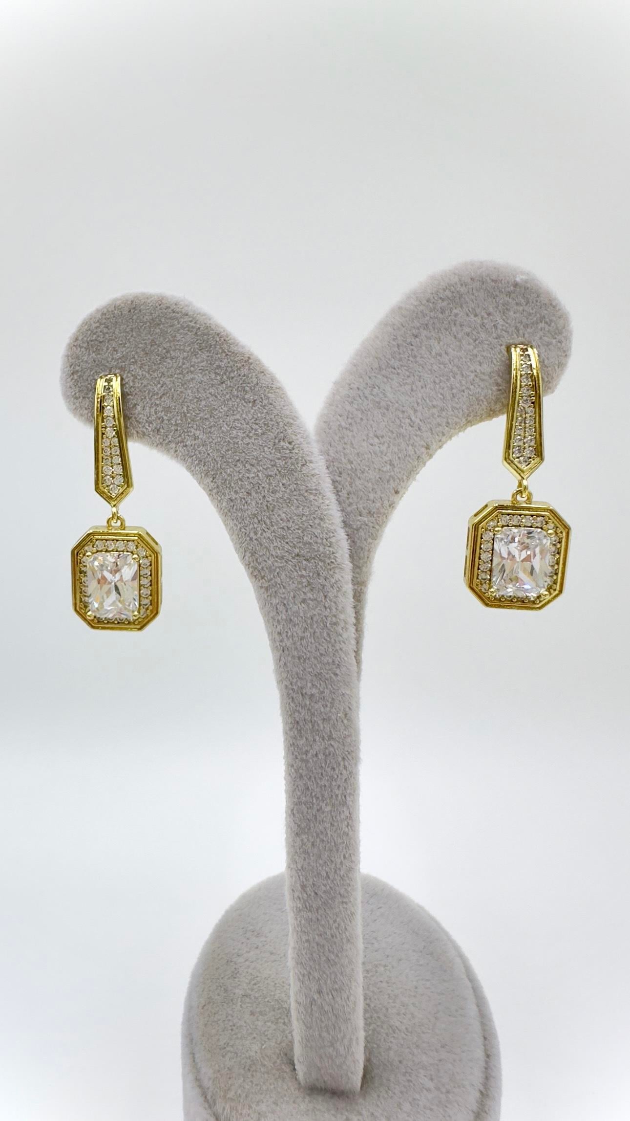 Vp 14 K Sallantılı Baget Model Küpe