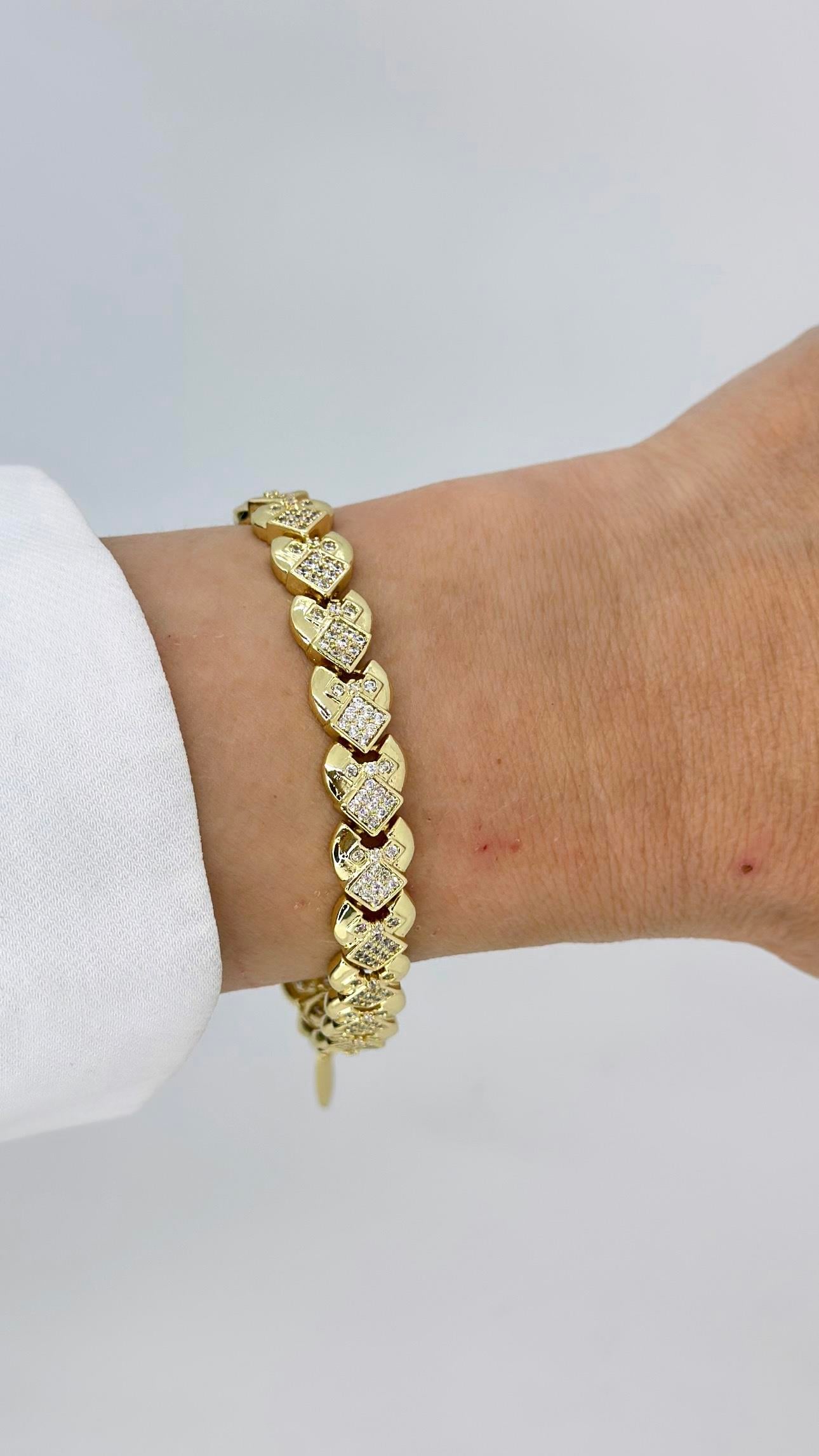 Vp 14 K Sıralı Kalp Serisi Bileklik