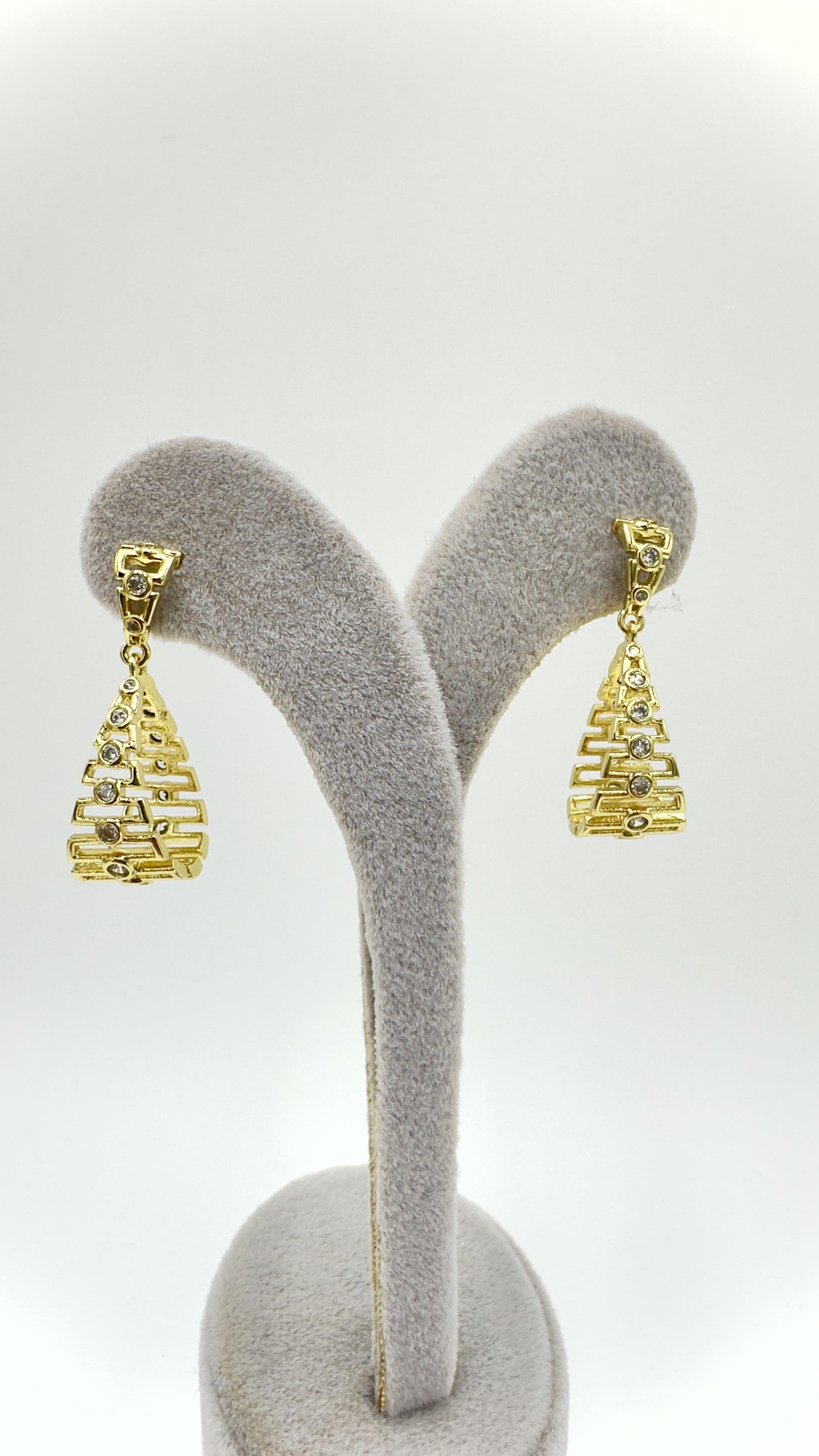 Vp 14 K Taşlı Oval Merdiven Model Küpe