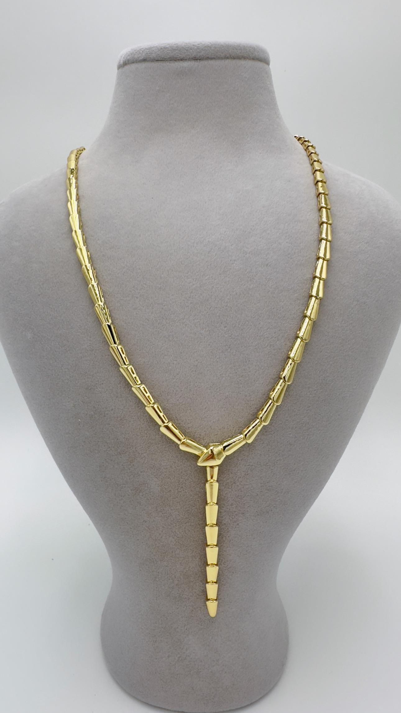 Vp 14 K Yılan Model Y Kolye