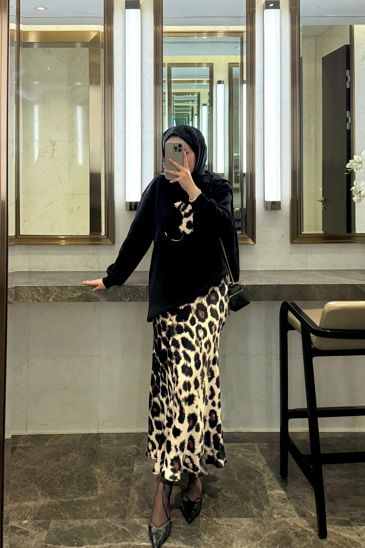 Leopar Saten Etekli Takım-Siyah